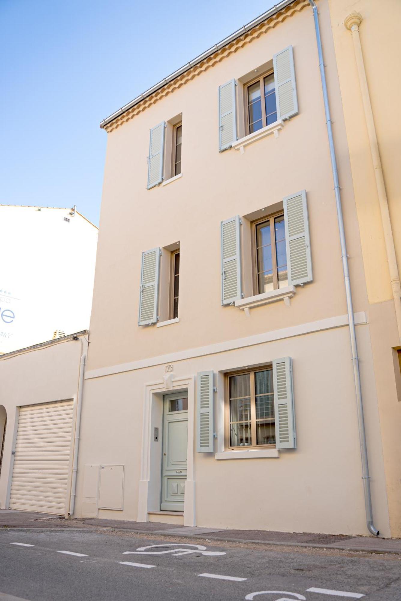Studios Raffines Avec Terrasses - Plages, Ville Et Gare A Pied - Maison Raphael Saint-Raphaël Kültér fotó