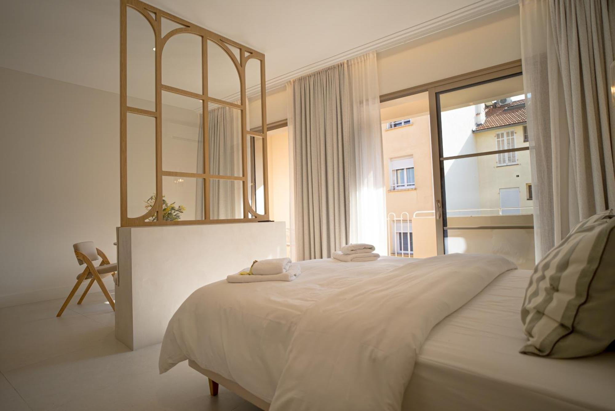 Studios Raffines Avec Terrasses - Plages, Ville Et Gare A Pied - Maison Raphael Saint-Raphaël Kültér fotó