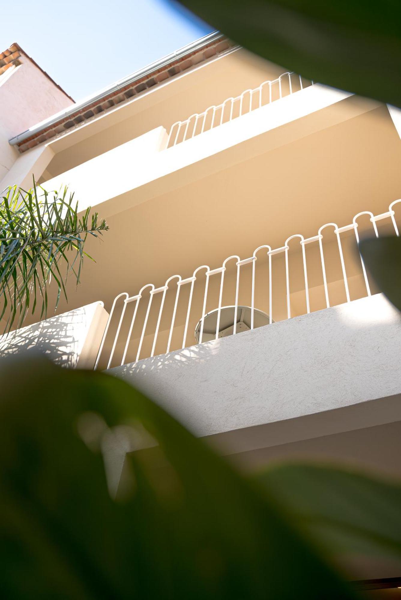 Studios Raffines Avec Terrasses - Plages, Ville Et Gare A Pied - Maison Raphael Saint-Raphaël Kültér fotó