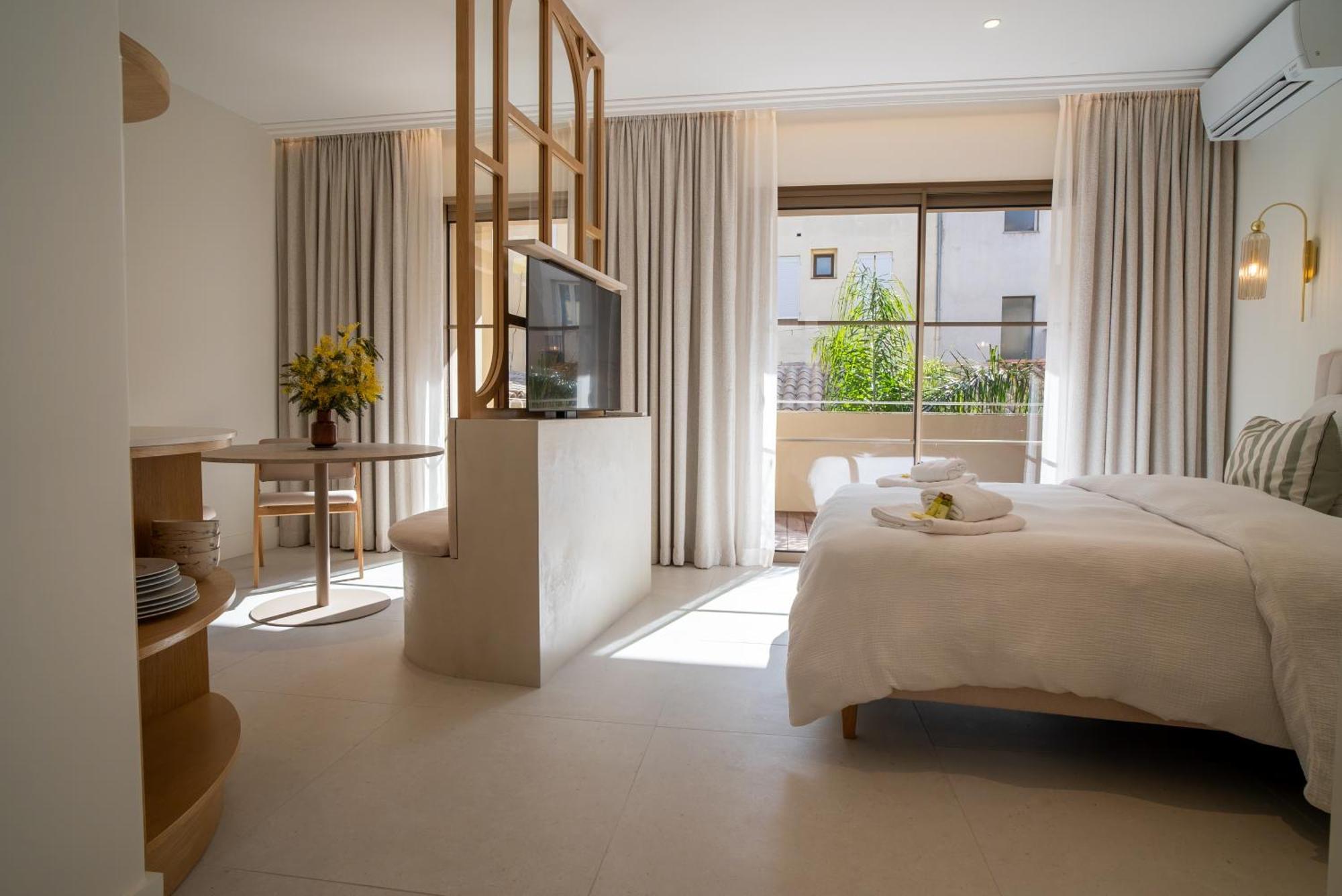 Studios Raffines Avec Terrasses - Plages, Ville Et Gare A Pied - Maison Raphael Saint-Raphaël Kültér fotó